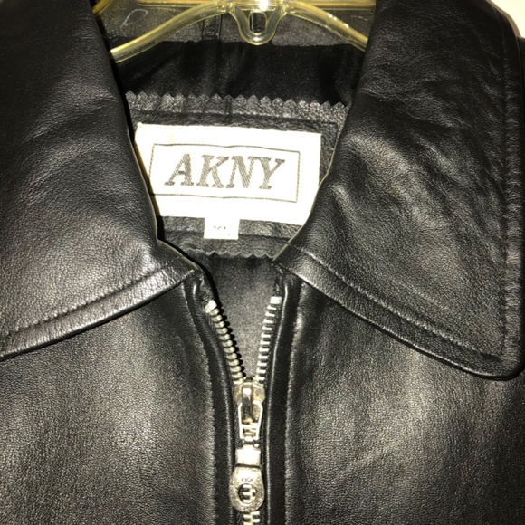 Vintage 90s Kids Black 100% Leather Jacket with zipper and pockets Size XL - Picture 4 of 16